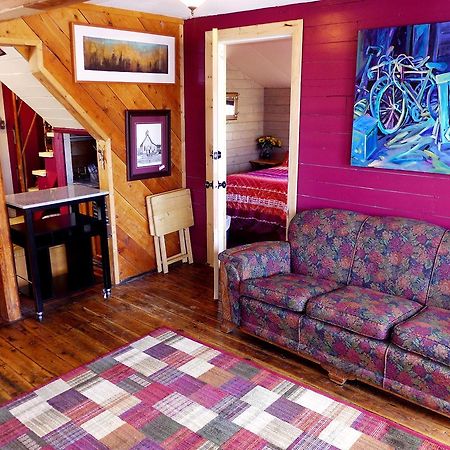 Barkerville Mountain Thyme Getaway酒店 外观 照片