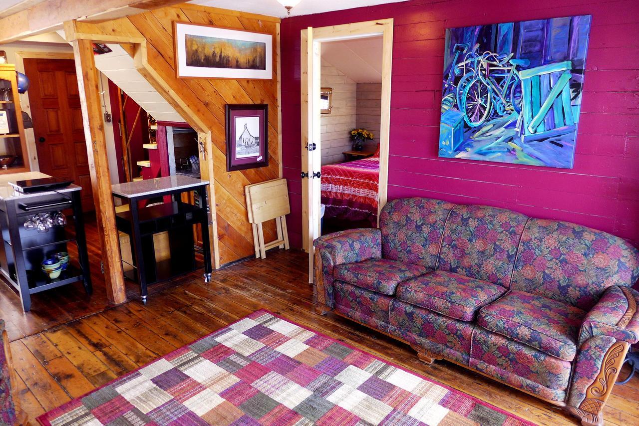 Barkerville Mountain Thyme Getaway酒店 外观 照片
